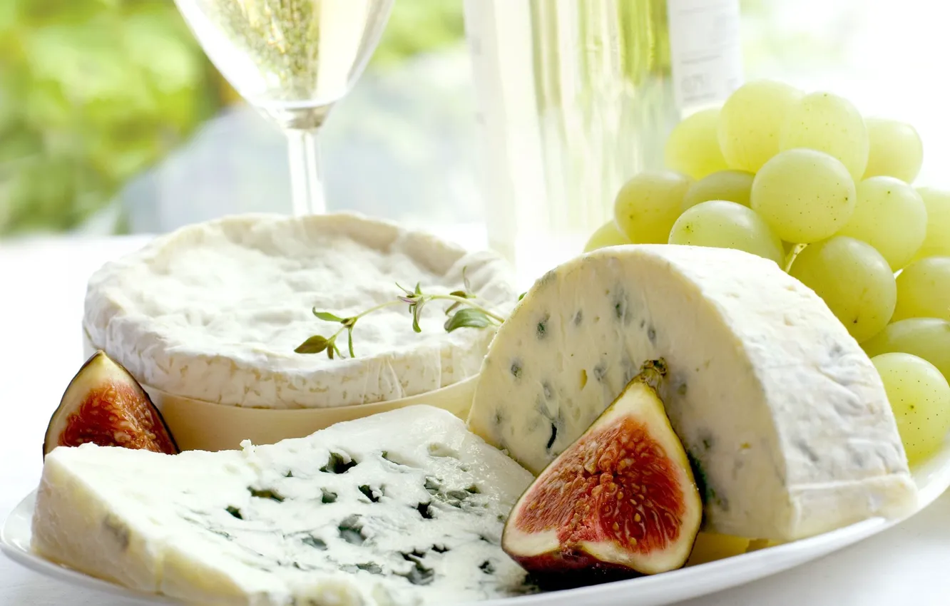 Photo wallpaper cheese, grapes, figs