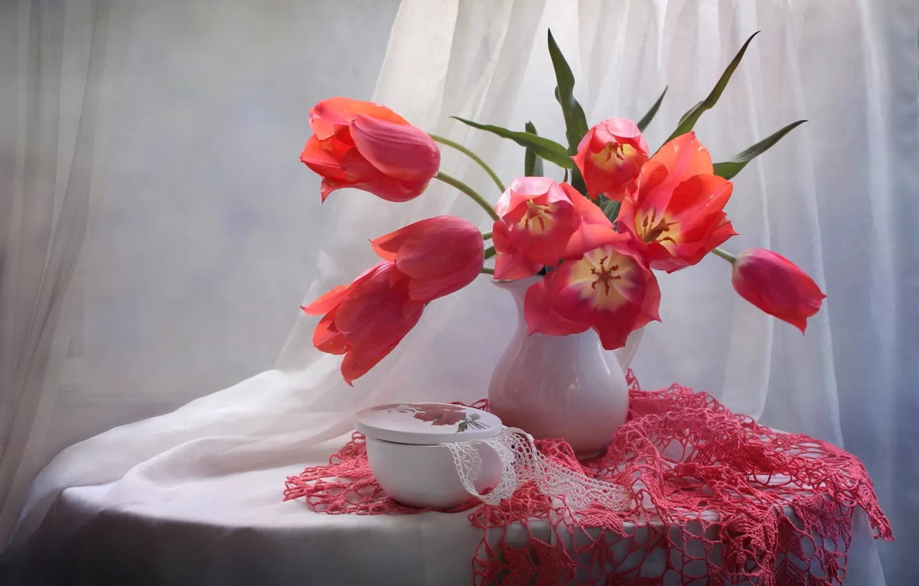 Photo wallpaper bouquet, tulips, napkin