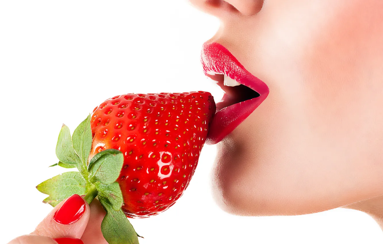 Photo wallpaper girl, face, makeup, strawberry, lips