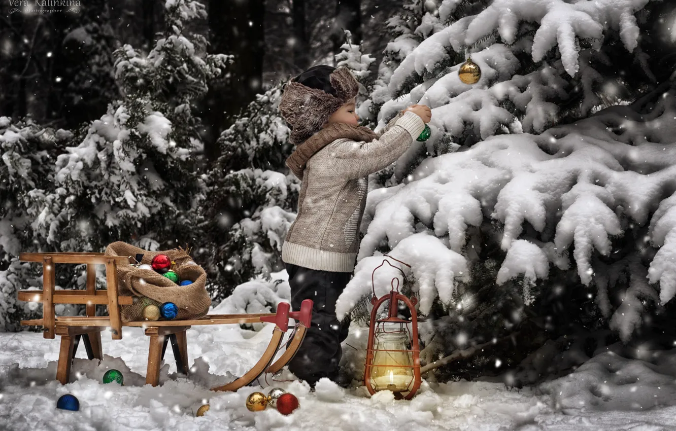 Photo wallpaper winter, snow, toy, tree, boy