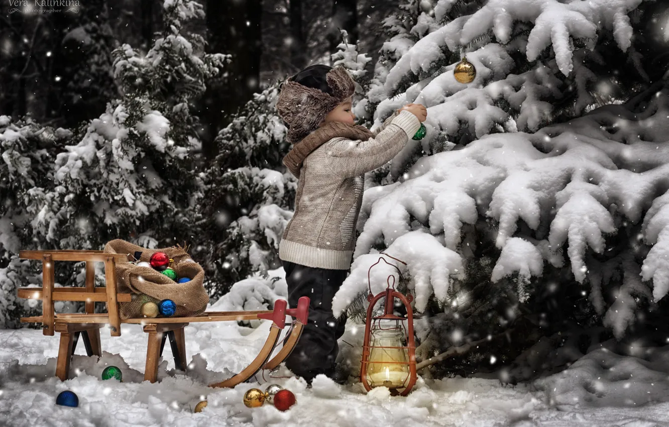 Photo wallpaper winter, snow, toys, tree, boy