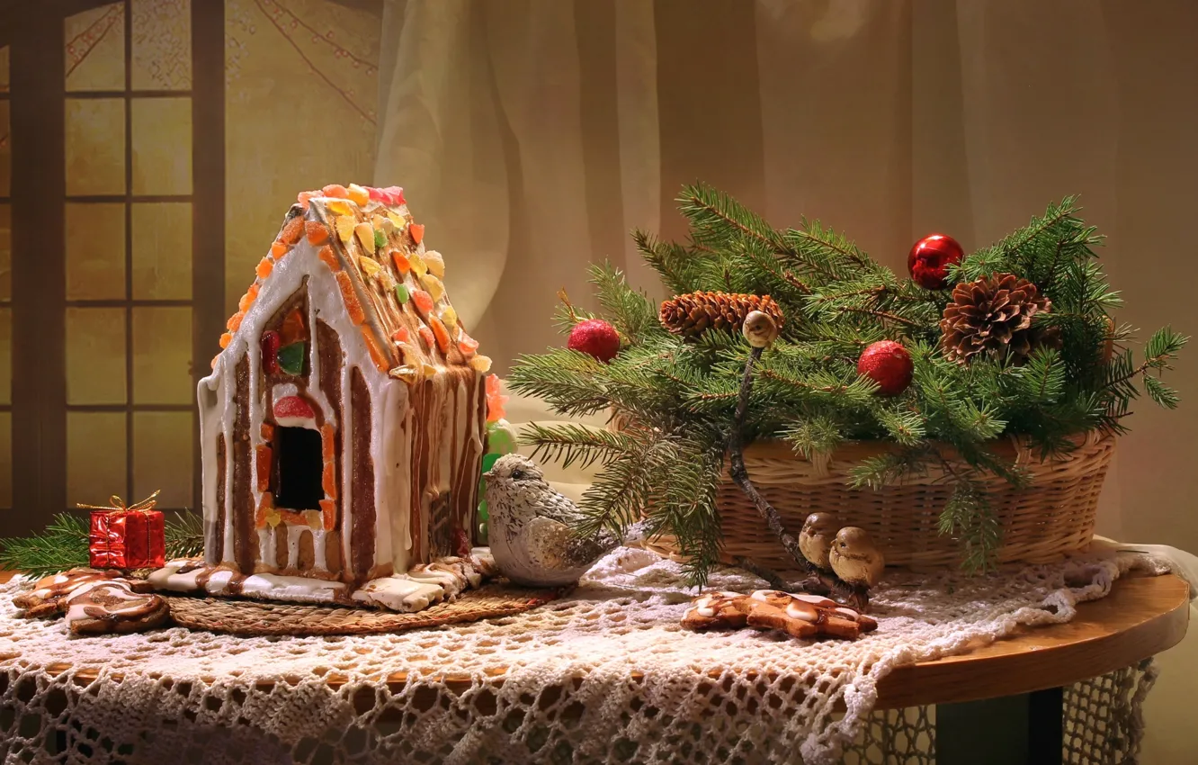 Photo wallpaper spruce, birds, bumps, gingerbread house, candied