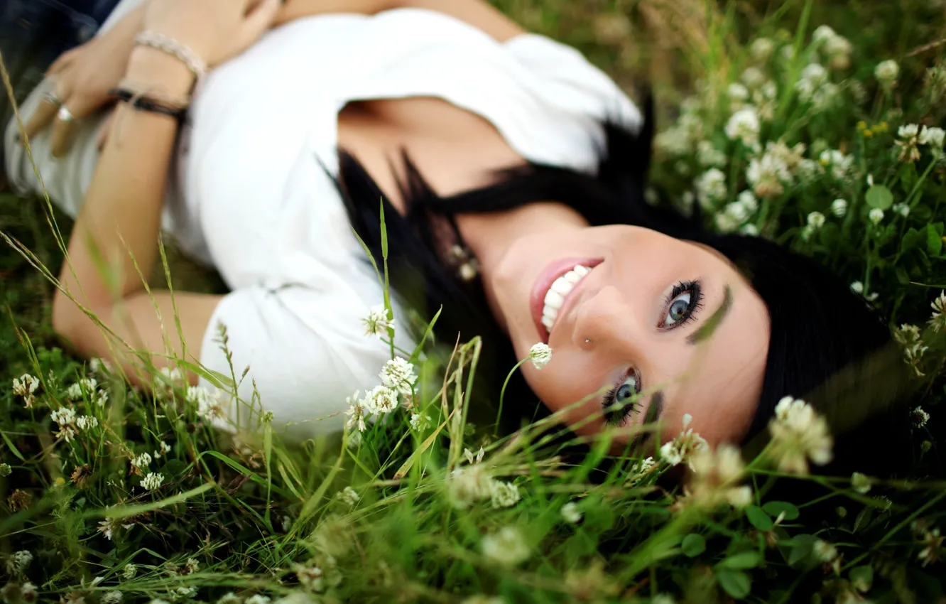 Photo wallpaper greens, grass, look, flowers, nature, face, smile, girls