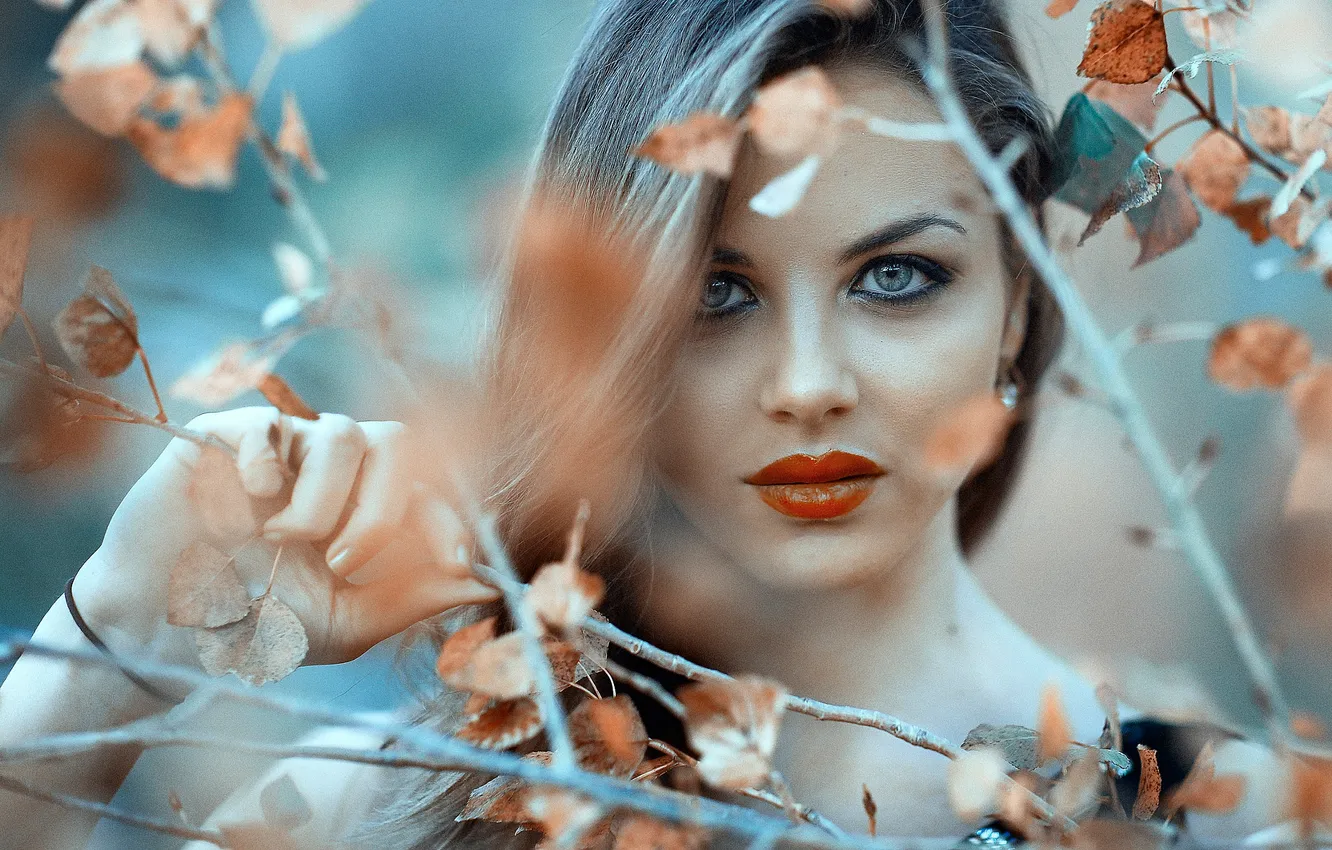 Photo wallpaper look, branches, model, portrait, hands, makeup, brunette, hairstyle