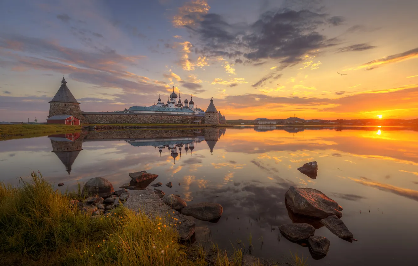Photo wallpaper Russia, the monastery, pond