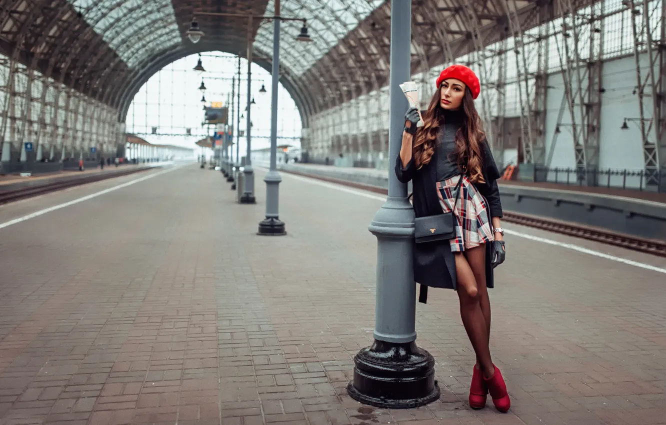 Photo wallpaper girl, station, takes, skirt