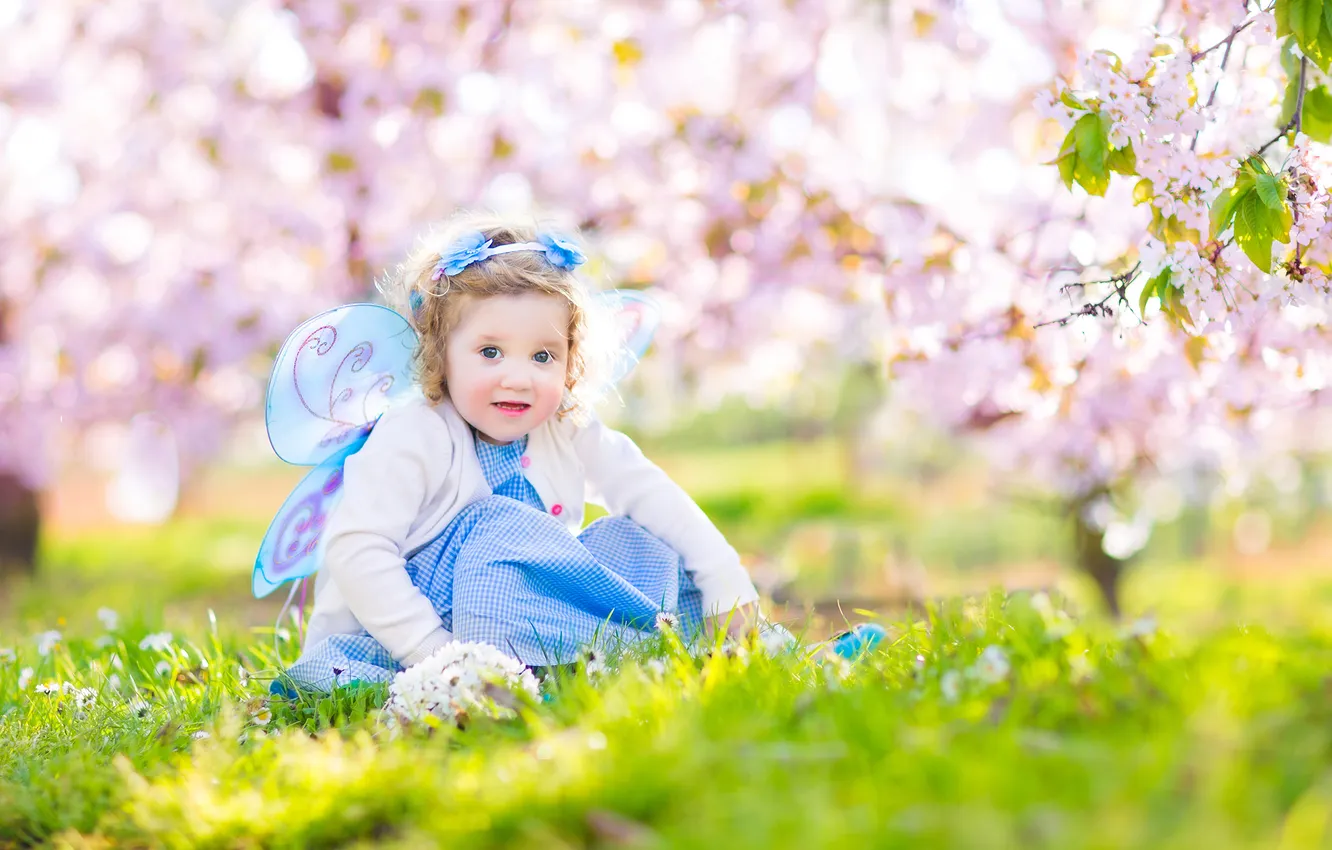 Photo wallpaper flowers, child, spring, grass, weed, flowers, spring, baby