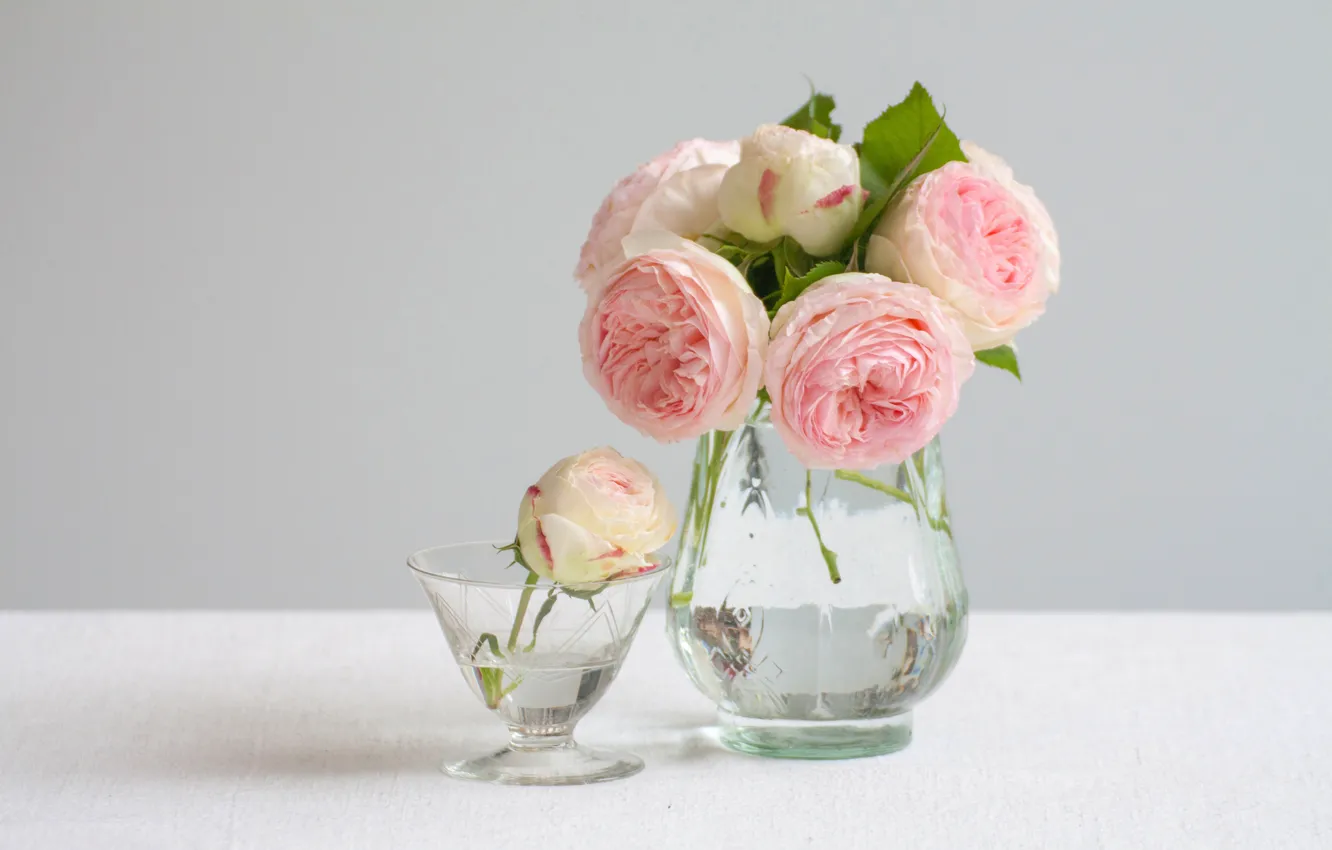 Photo wallpaper roses, bouquet, buds, vases