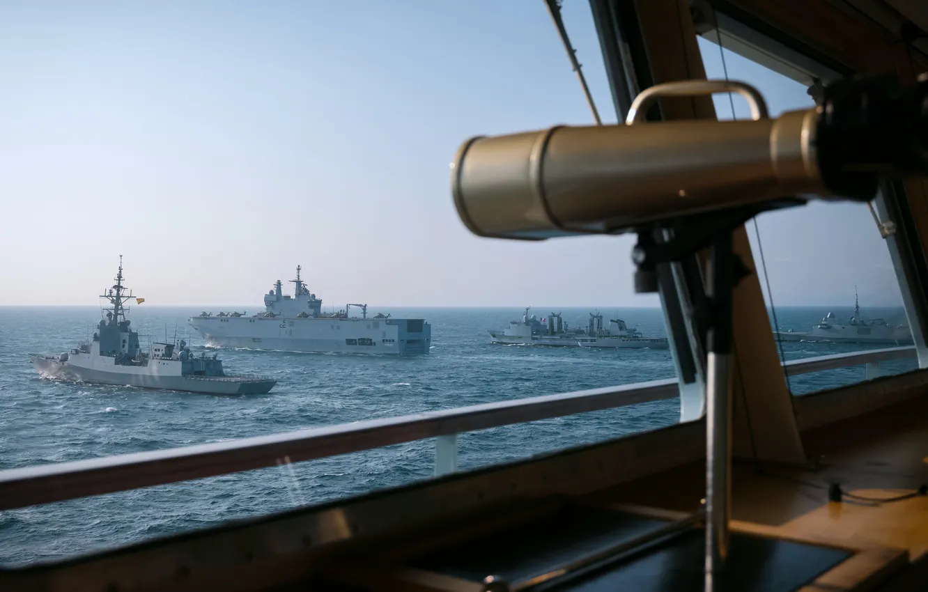 Photo wallpaper ship, exercises, the wheelhouse