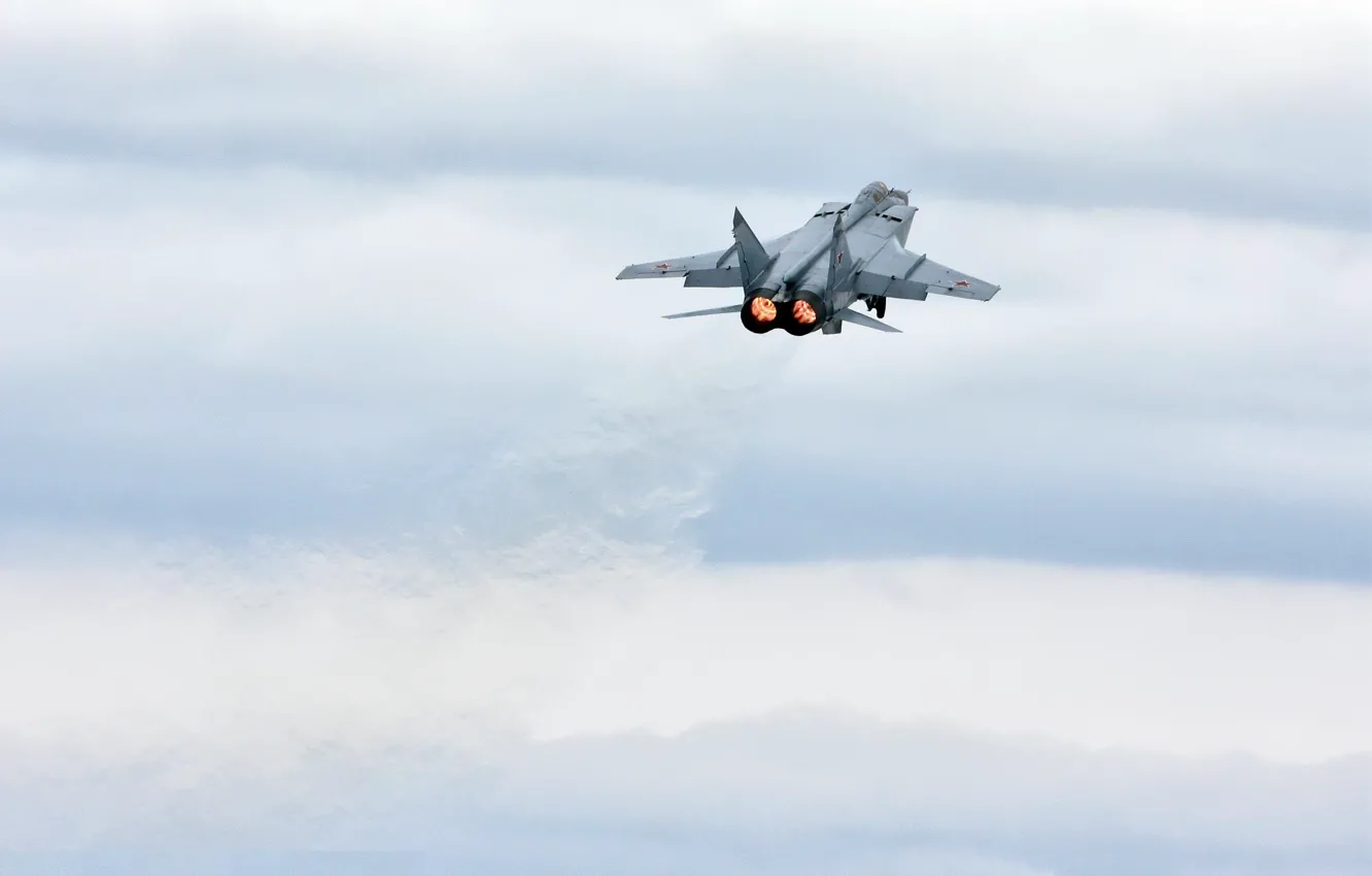 Photo wallpaper clouds, the rise, fighter-interceptor, MiG 31
