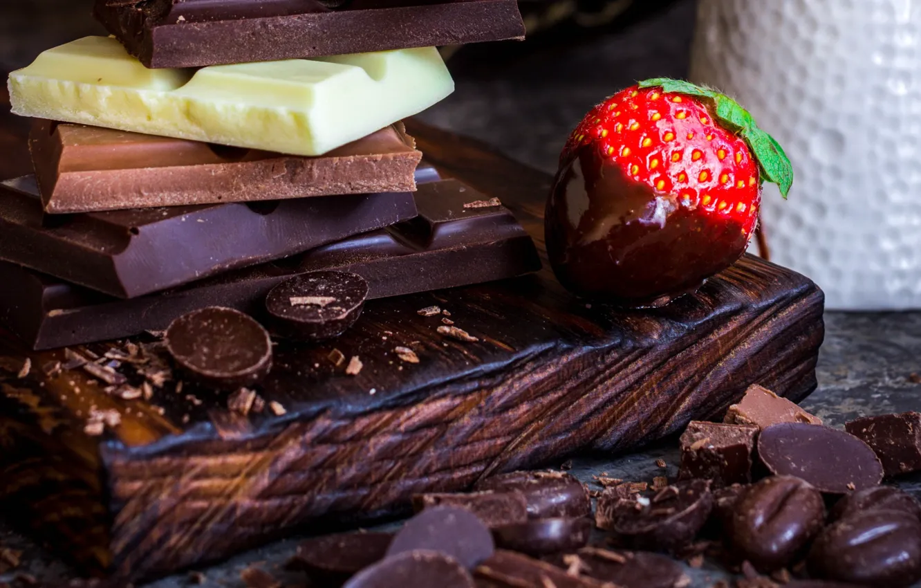 Photo wallpaper chocolate, strawberry, cuts