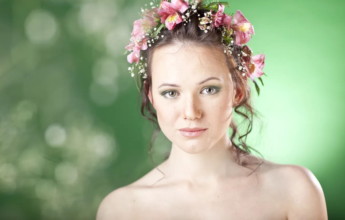 Photo wallpaper look, girl, flowers, Lily, freckles, wreath