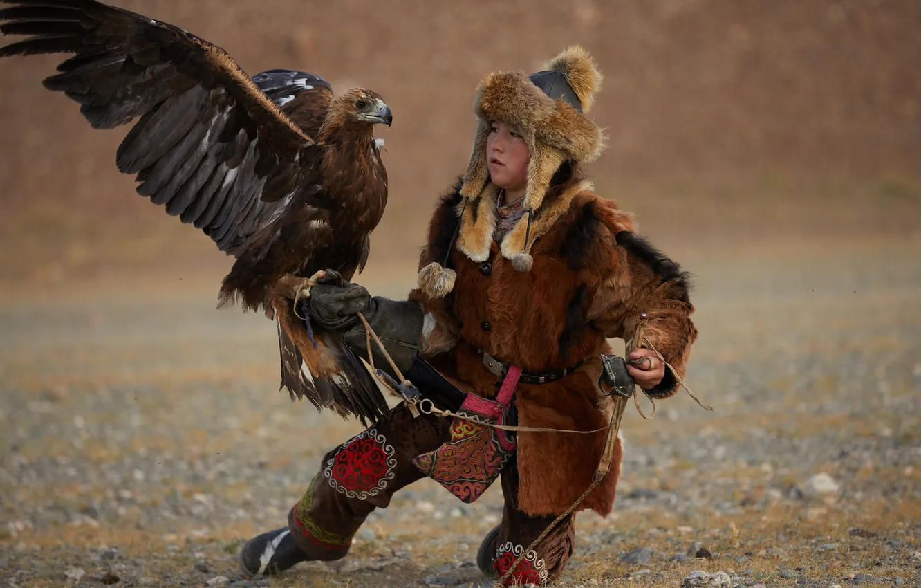 Photo wallpaper Eagle, child, Mongolia, training, Falconry, eagle hunting