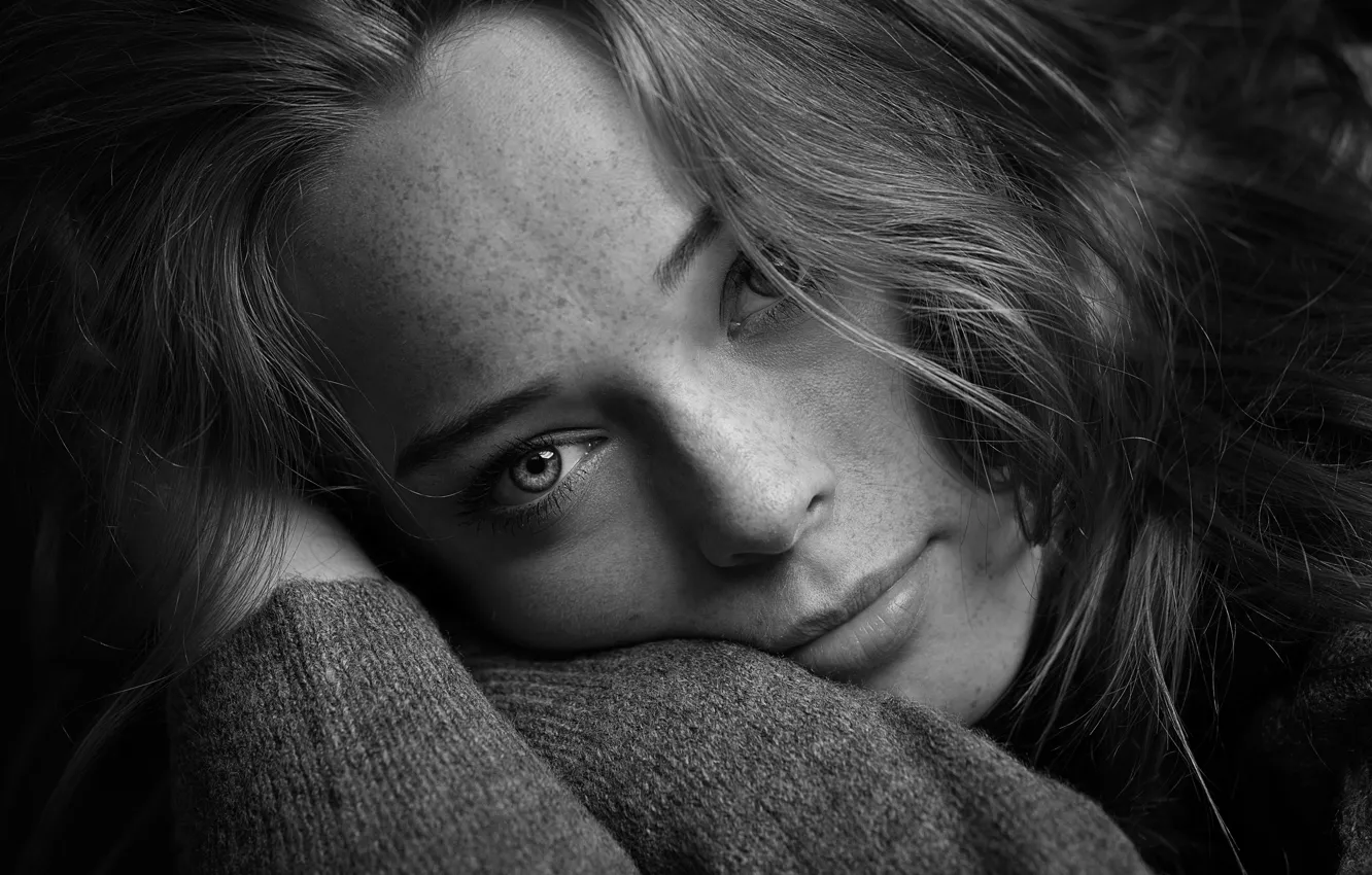 Photo wallpaper freckles, monochrome, Anne-Robin