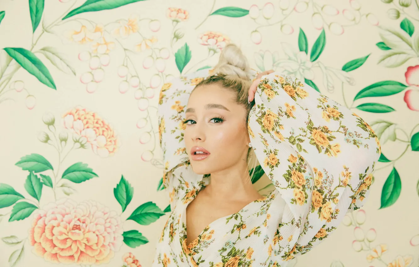 Photo wallpaper blonde, singer, Ariana Grande