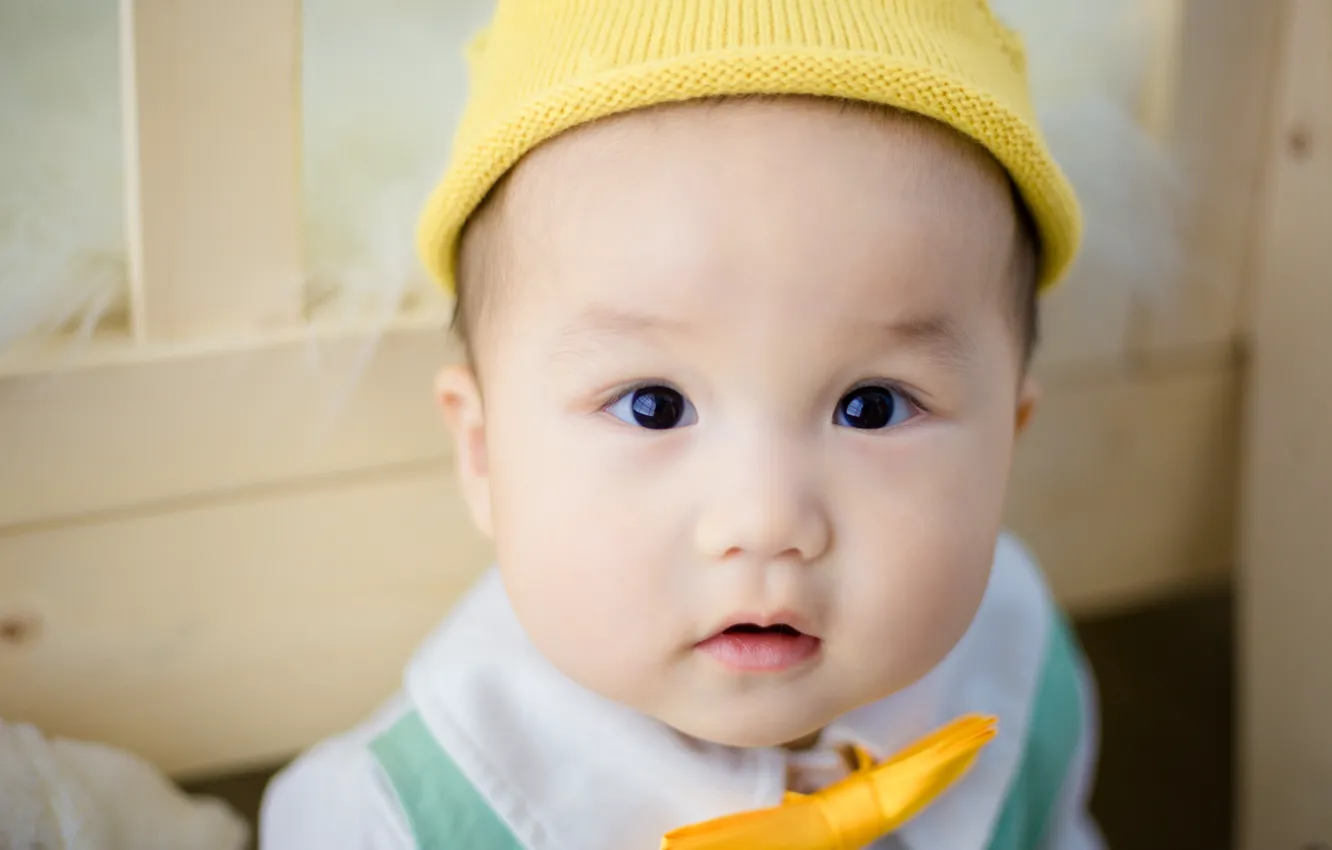 Photo wallpaper boy, baby, bed, Yellow Hat