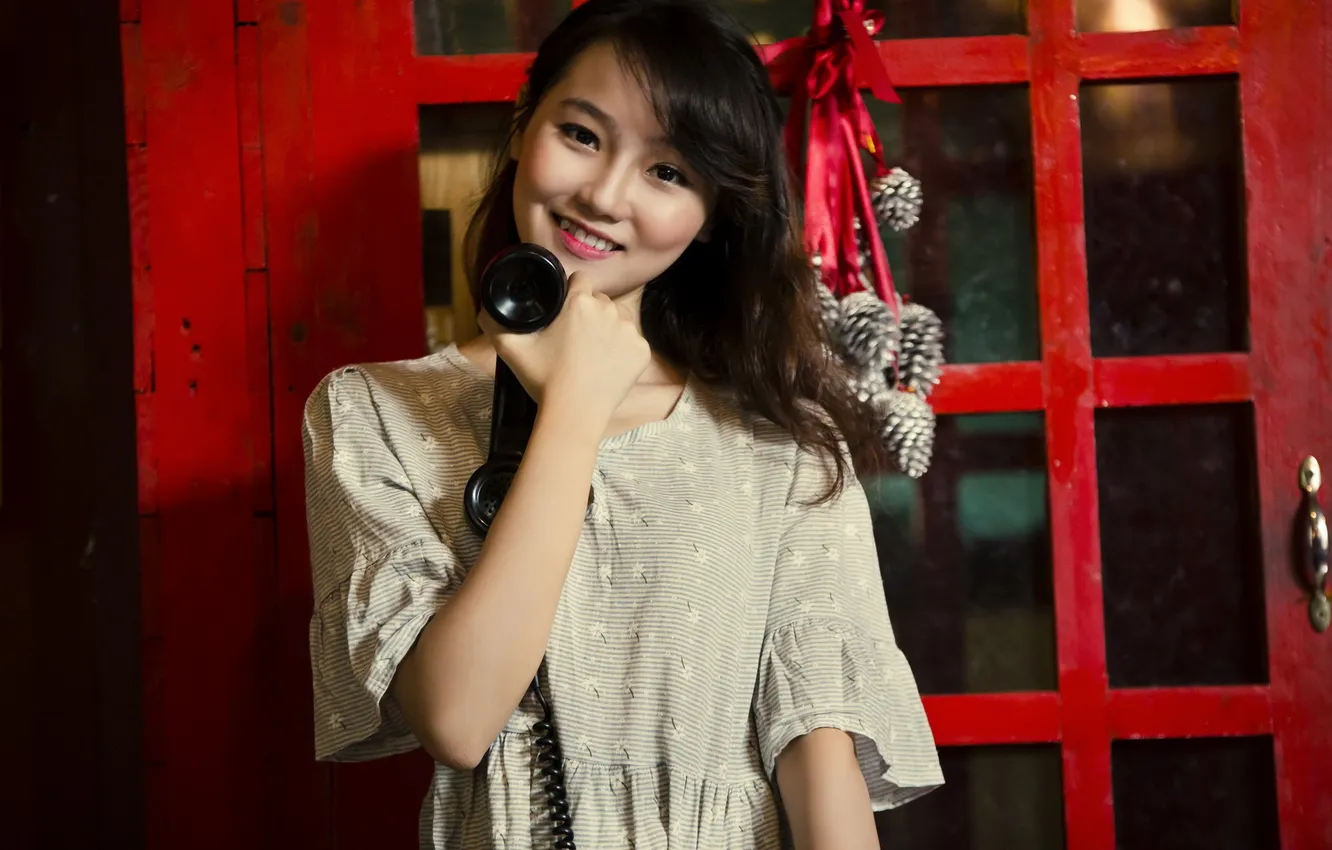 Photo wallpaper girl, phone, Asian