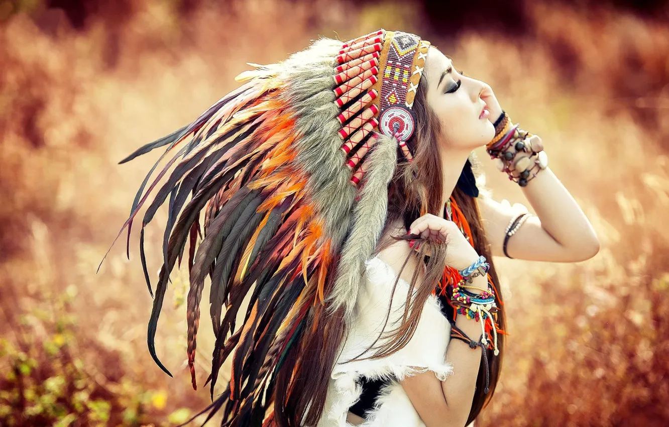 Photo wallpaper autumn, girl, face, feathers, bracelet, headdress, Indian