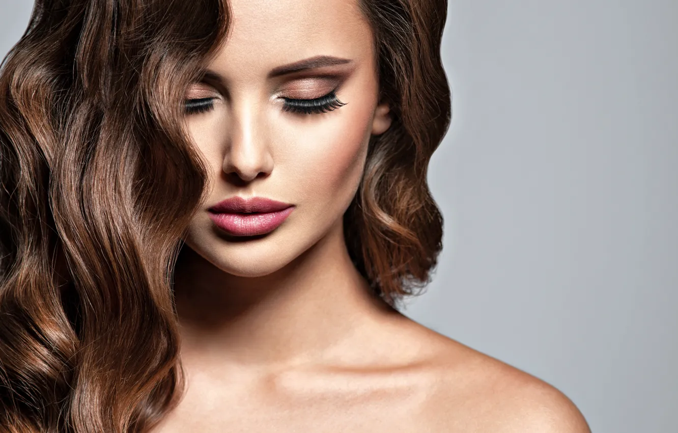 Photo wallpaper girl, face, model, makeup, hairstyle, shoulders, curls, Valua Vitaly