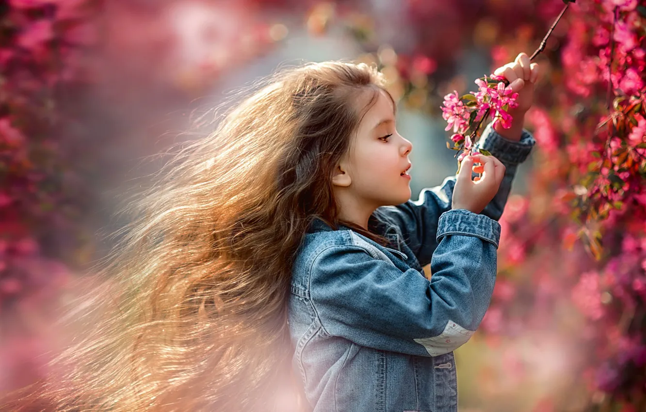 Photo wallpaper light, flowers, branches, nature, children, face, pose, mood