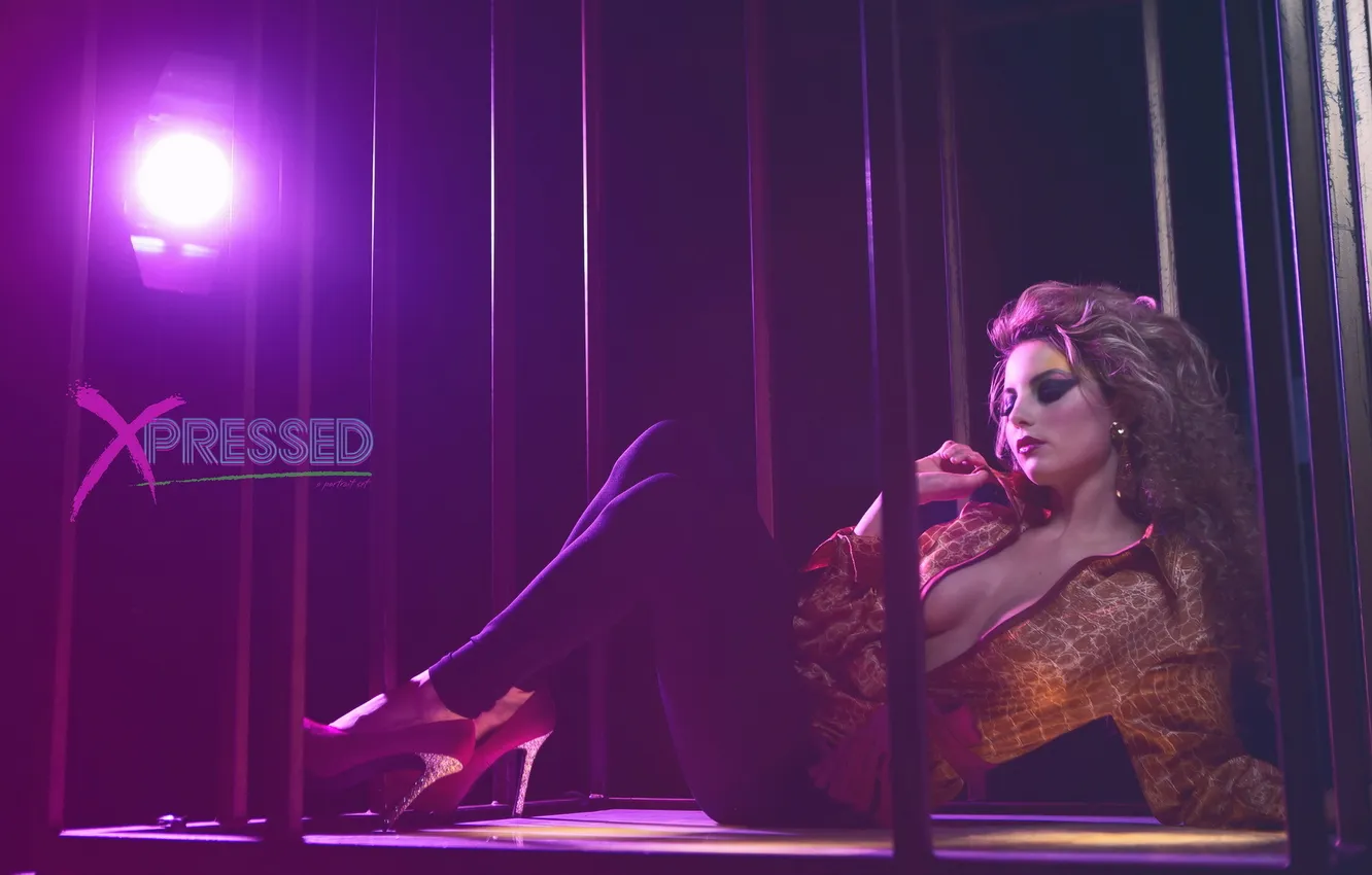 Photo wallpaper girl, light, cell