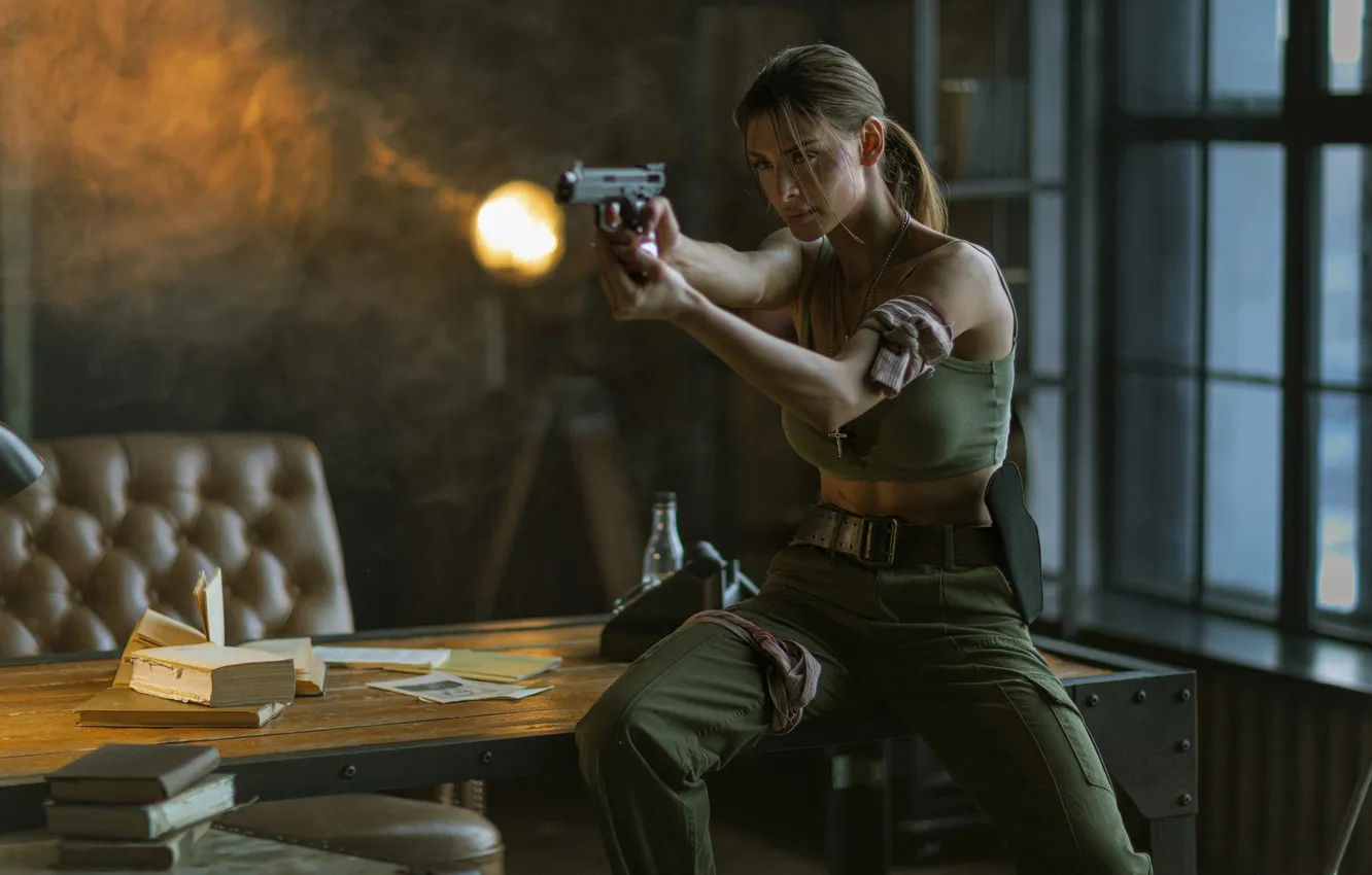 Photo wallpaper girl, gun, weapons, Valeriya Mytnik