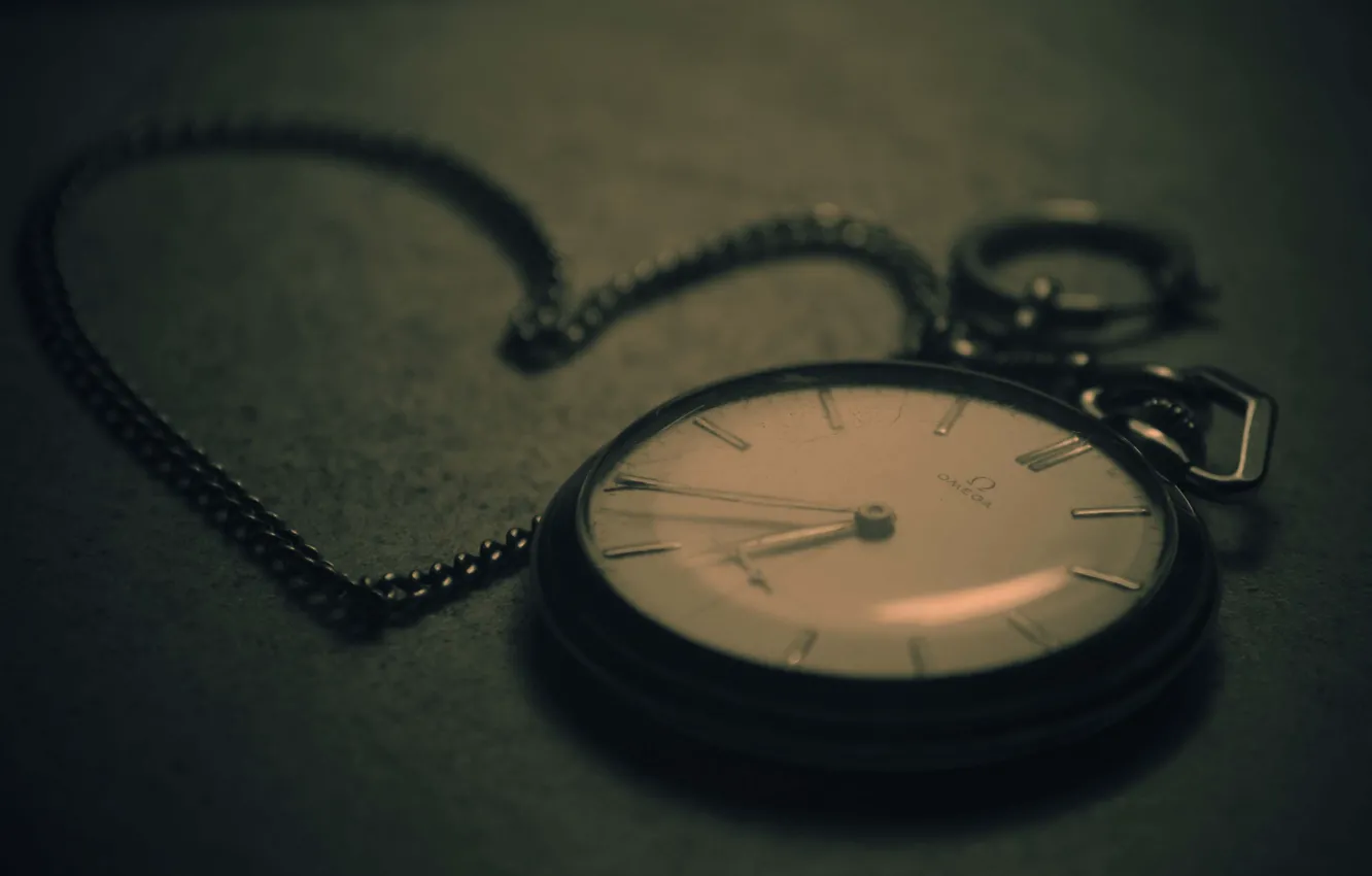 Photo wallpaper macro, photo, background, dark, watch, chain