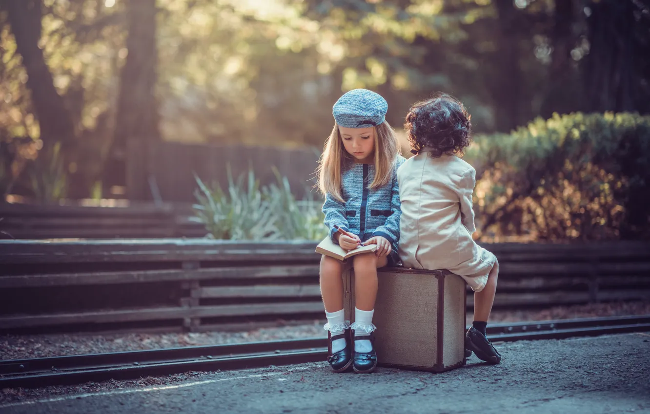Photo wallpaper road, boy, girl, suitcase, Young Travelers