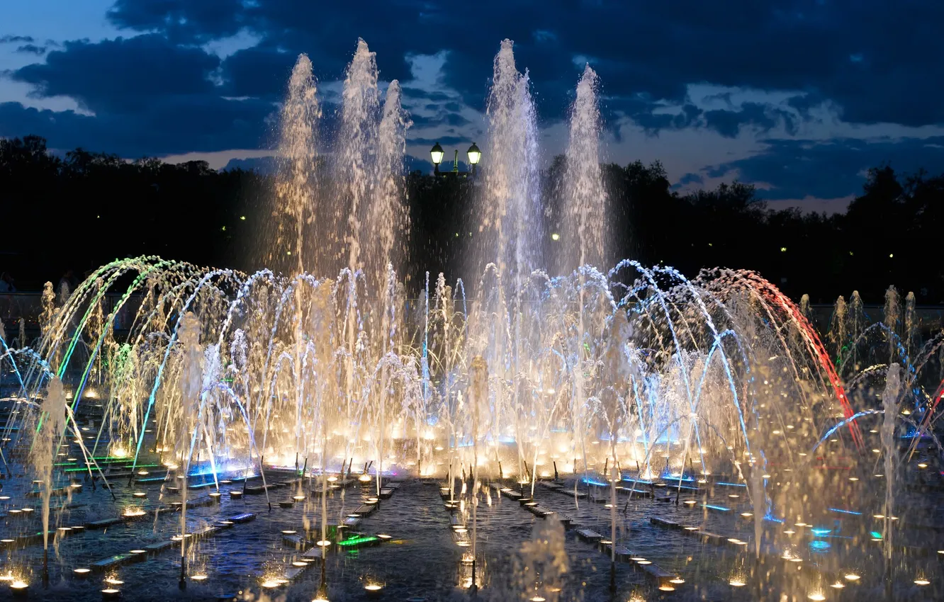 Photo wallpaper water, drops, night, lights, backlight, fountain, jet, BRZHI