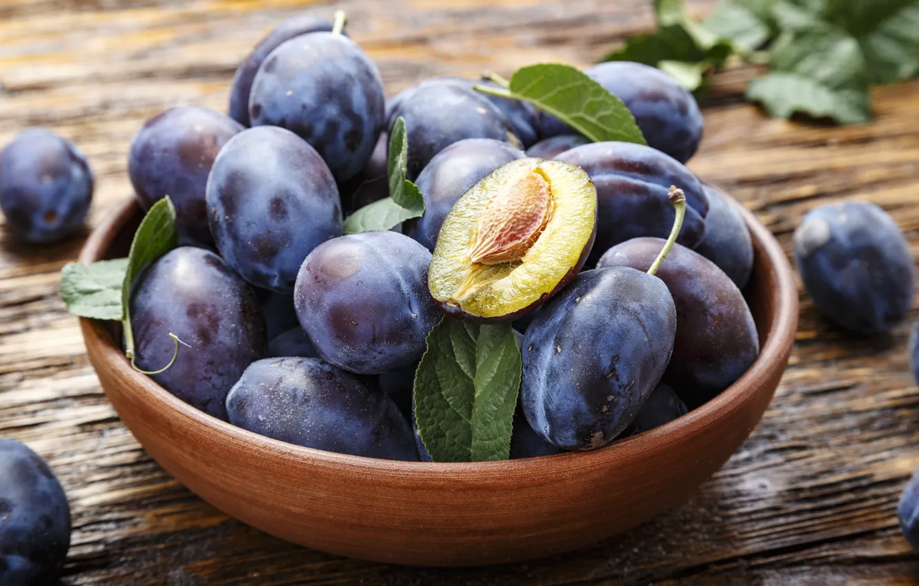 Photo wallpaper leaves, Board, bowl, fruit, plum, a lot