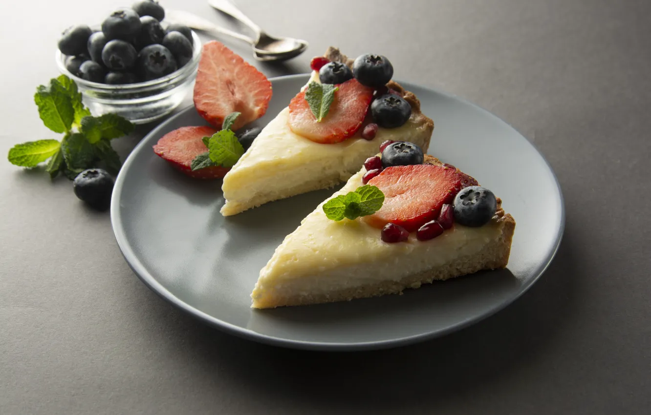 Photo wallpaper berries, blueberries, strawberry, pieces, cheesecake, cake