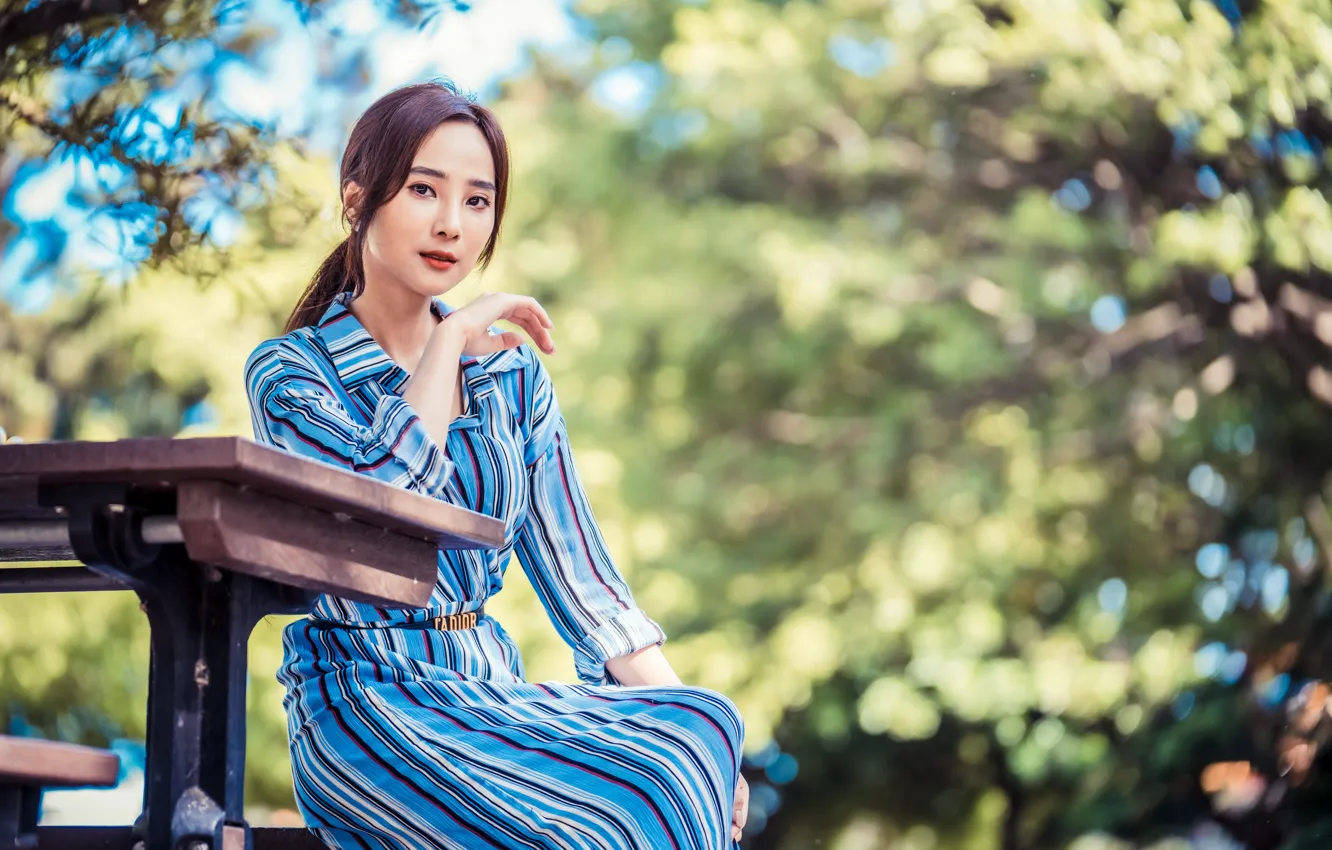 Photo wallpaper look, pose, table, Asian, gesture, blurred background, brown eyes, asian