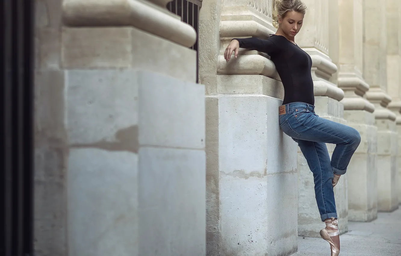 Photo wallpaper girl, pose, street, ballerina