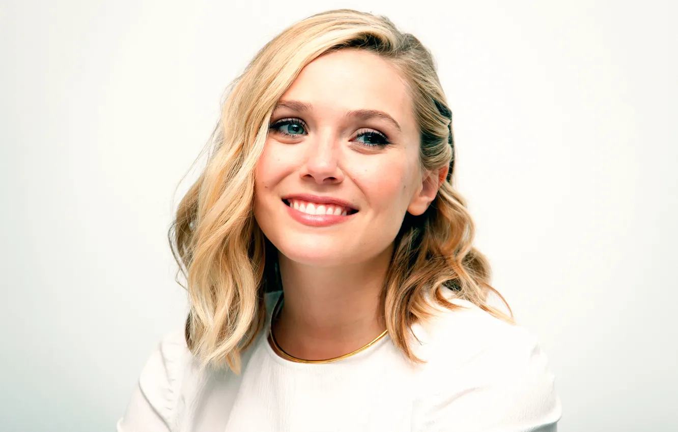 Photo wallpaper 2015, Elizabeth Olsen, Elizabeth Olsen, press conference, The Avengers:Age Of Ultron