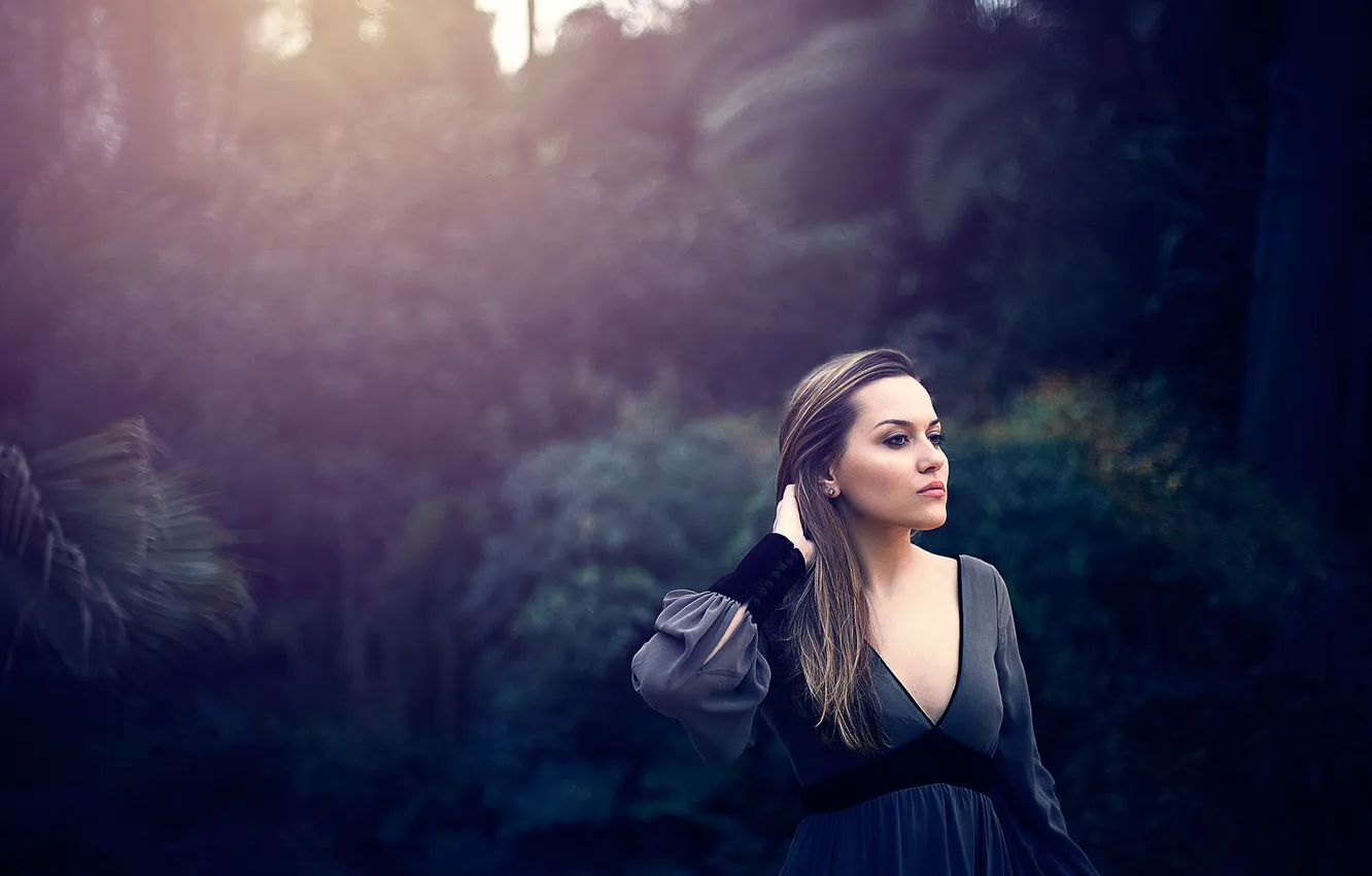 Photo wallpaper neckline, sponge, Katerina