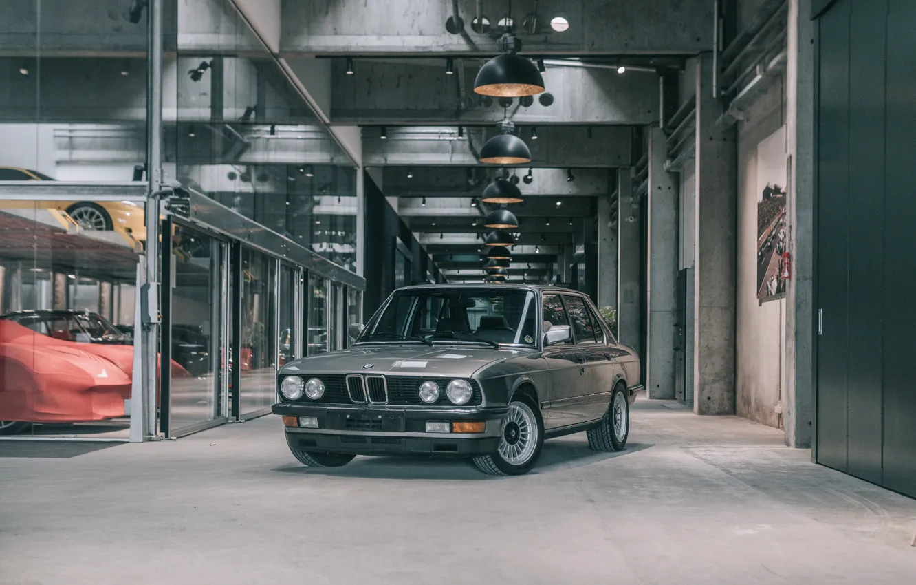 Photo wallpaper BMW, E28, BMW M5, front view, M5