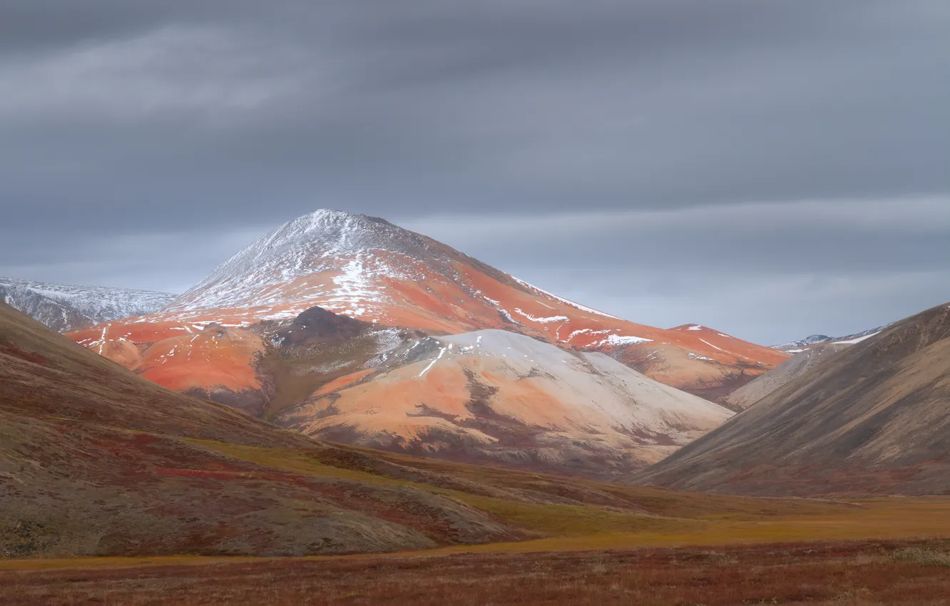 Photo wallpaper mountains, stones, reddish