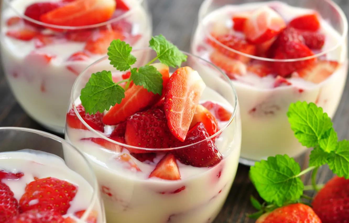 Photo wallpaper yogurt, mint, strawberry, Breakfast, glass