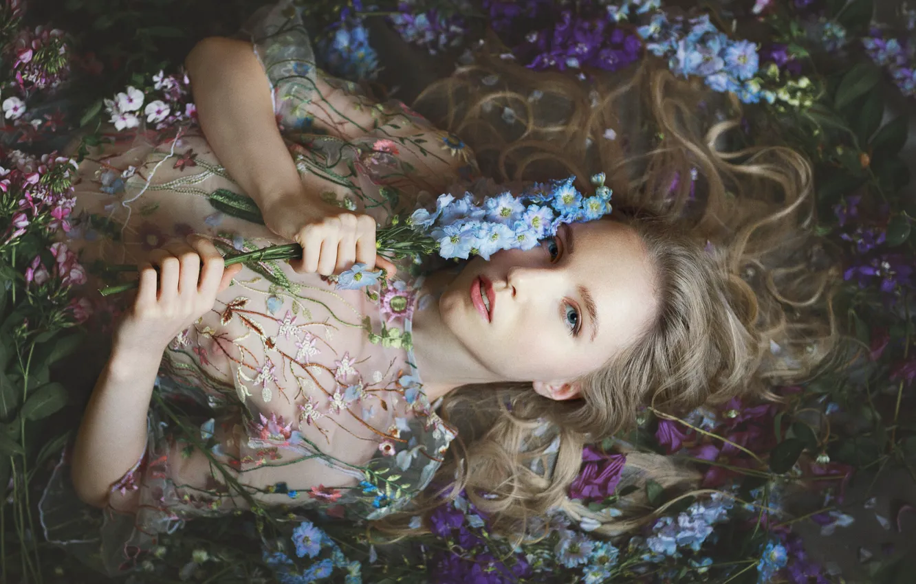 Photo wallpaper girl, flowers, dress, Rus, Oksana Vedmedenko