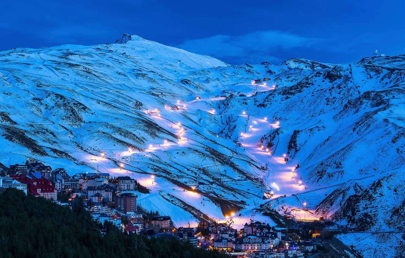 Photo wallpaper lights, Spain, ski resort, Pradogliano