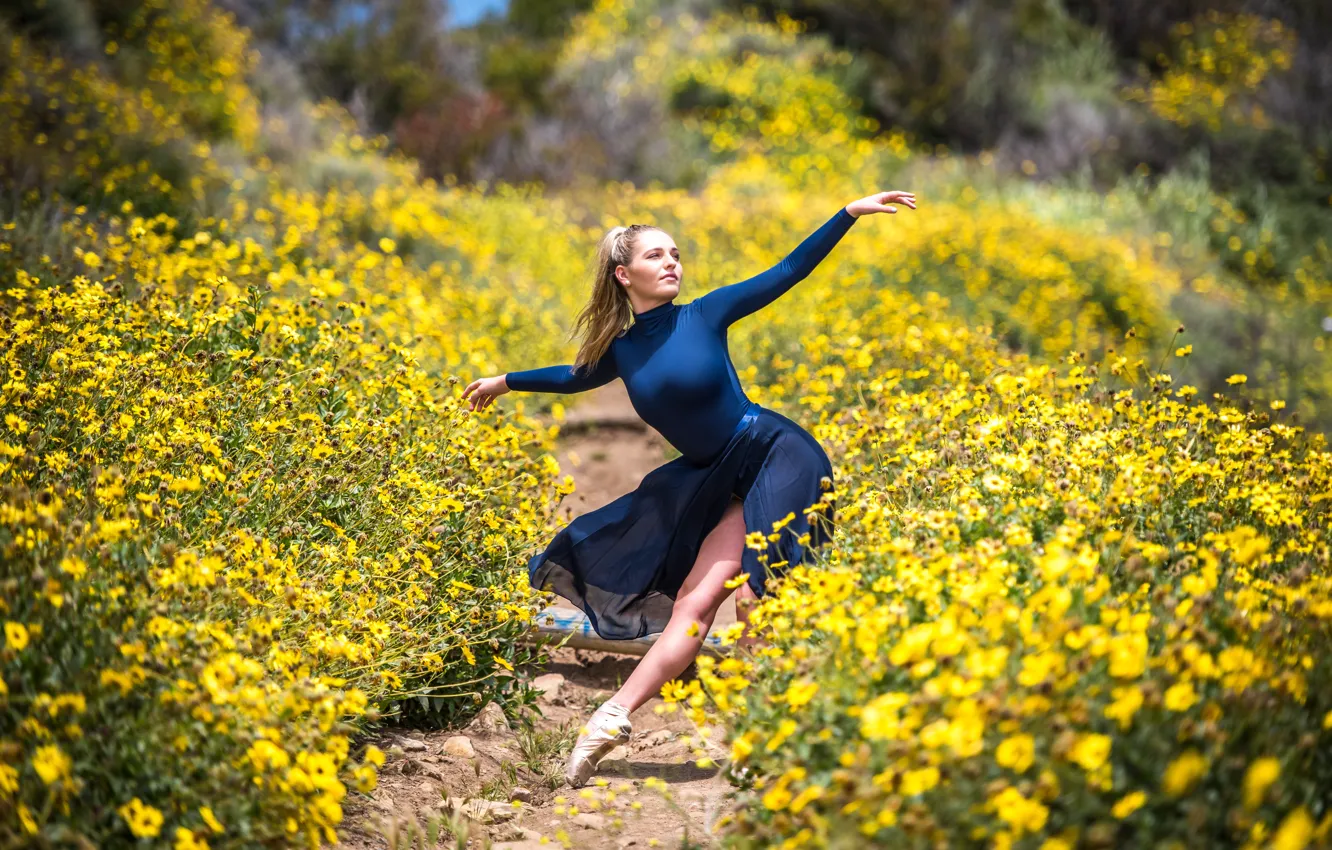 Photo wallpaper girl, nature, dance