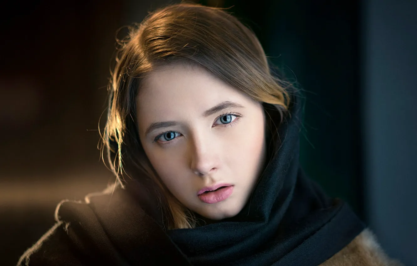 Photo wallpaper sponge, the beauty, Diana Shemetova