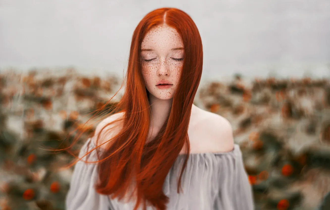Photo wallpaper girl, freckles, Paulina Stalij-Duczman