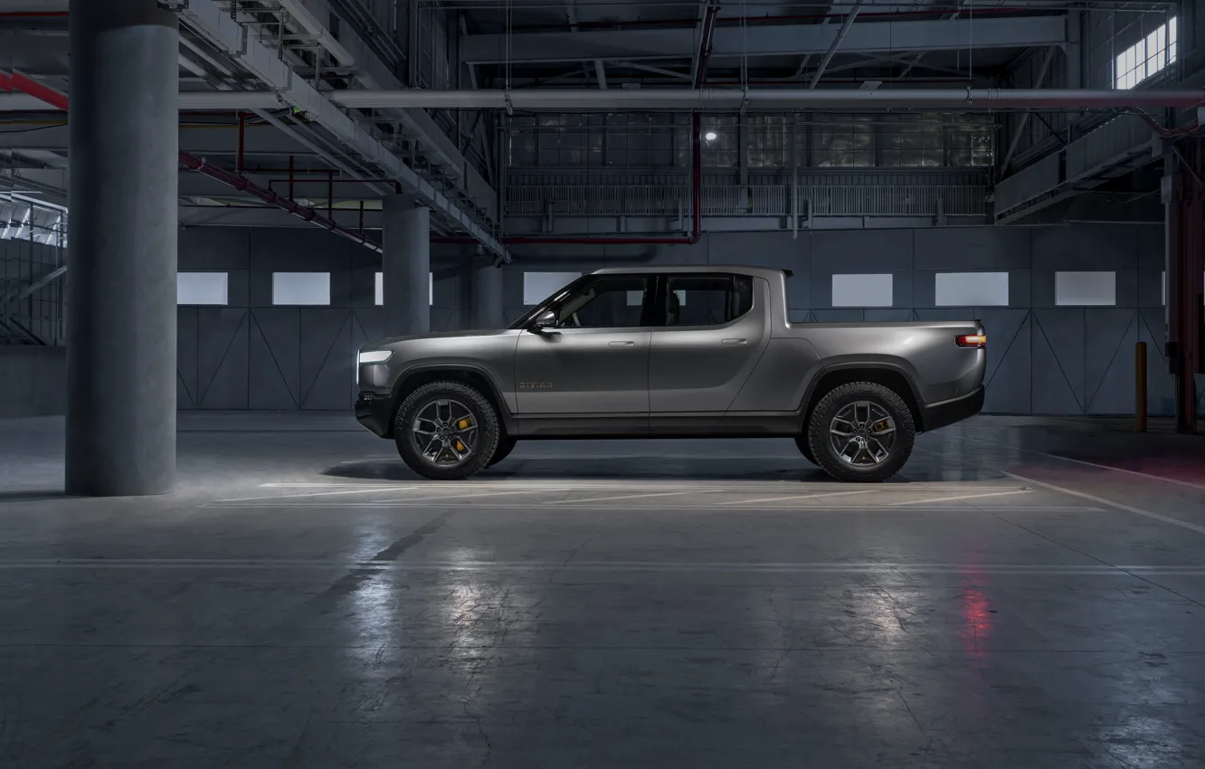 Photo wallpaper side view, pickup, 2019, R1T, Rivian