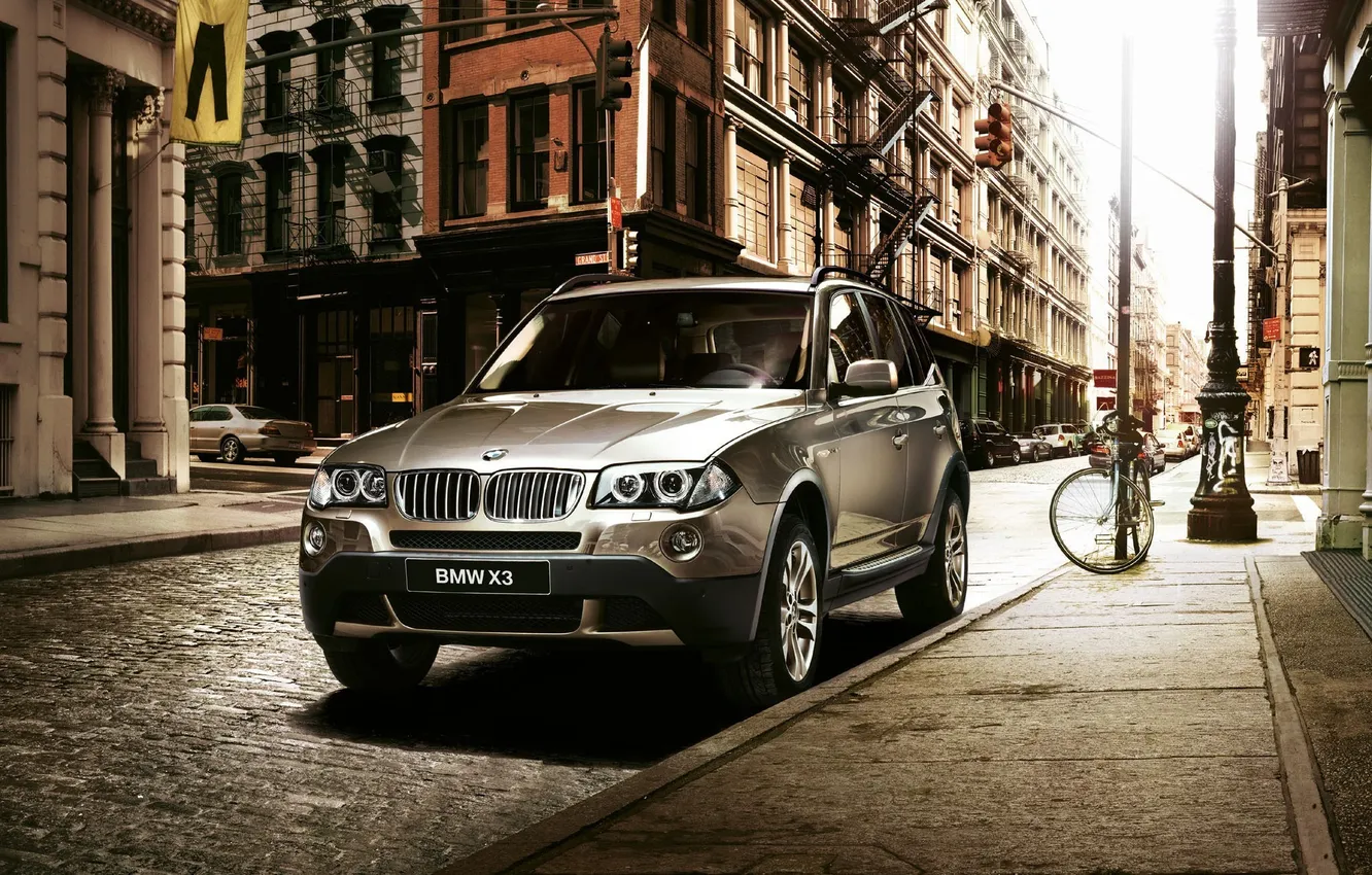 Photo wallpaper street, posts, home, New York, pavers, jeep, New York, BMW X3
