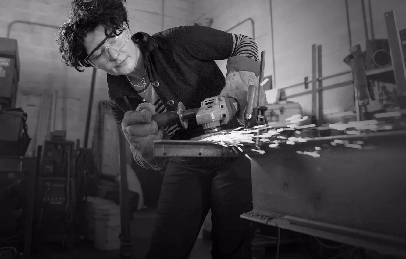 Photo wallpaper woman, sparks, Bulgarian, locksmith, LBM