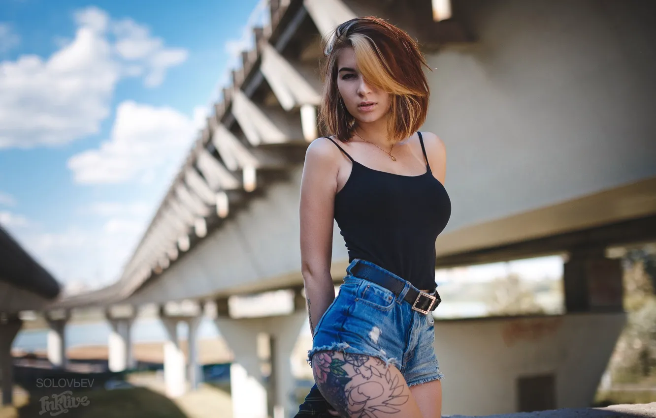 Photo wallpaper girl, bridge, sexy, shorts, makeup, Mike, figure, tattoo