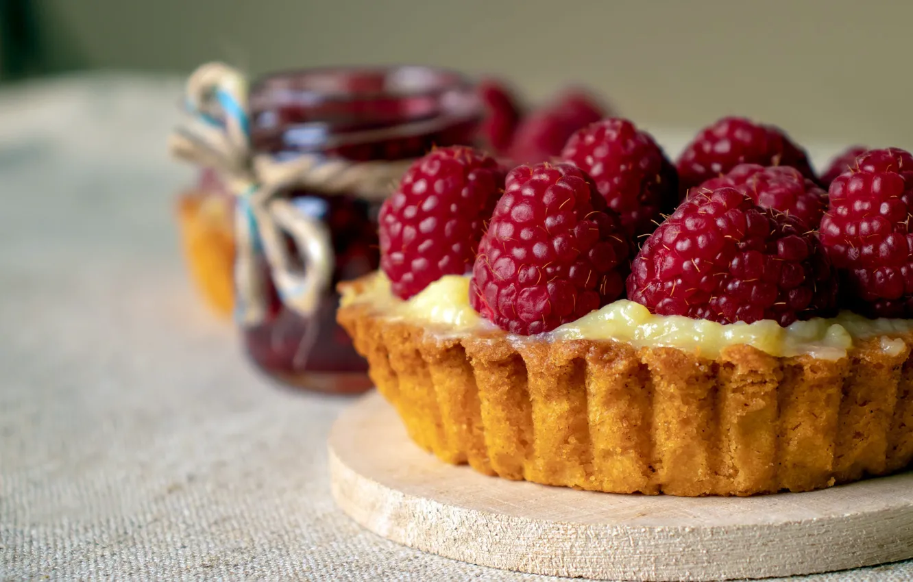 Photo wallpaper berries, raspberry, table, food, pie, cake, cream, dessert