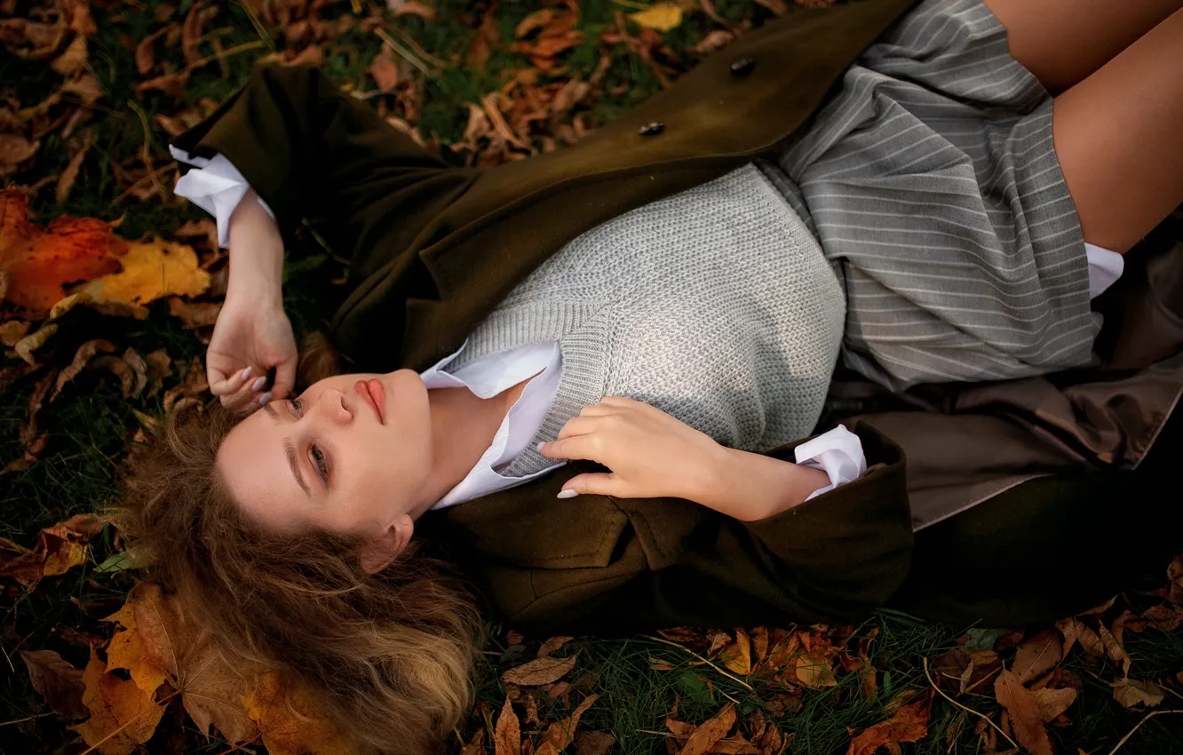 Photo wallpaper autumn, leaves, girl, pose, mood, skirt, coat, sweater
