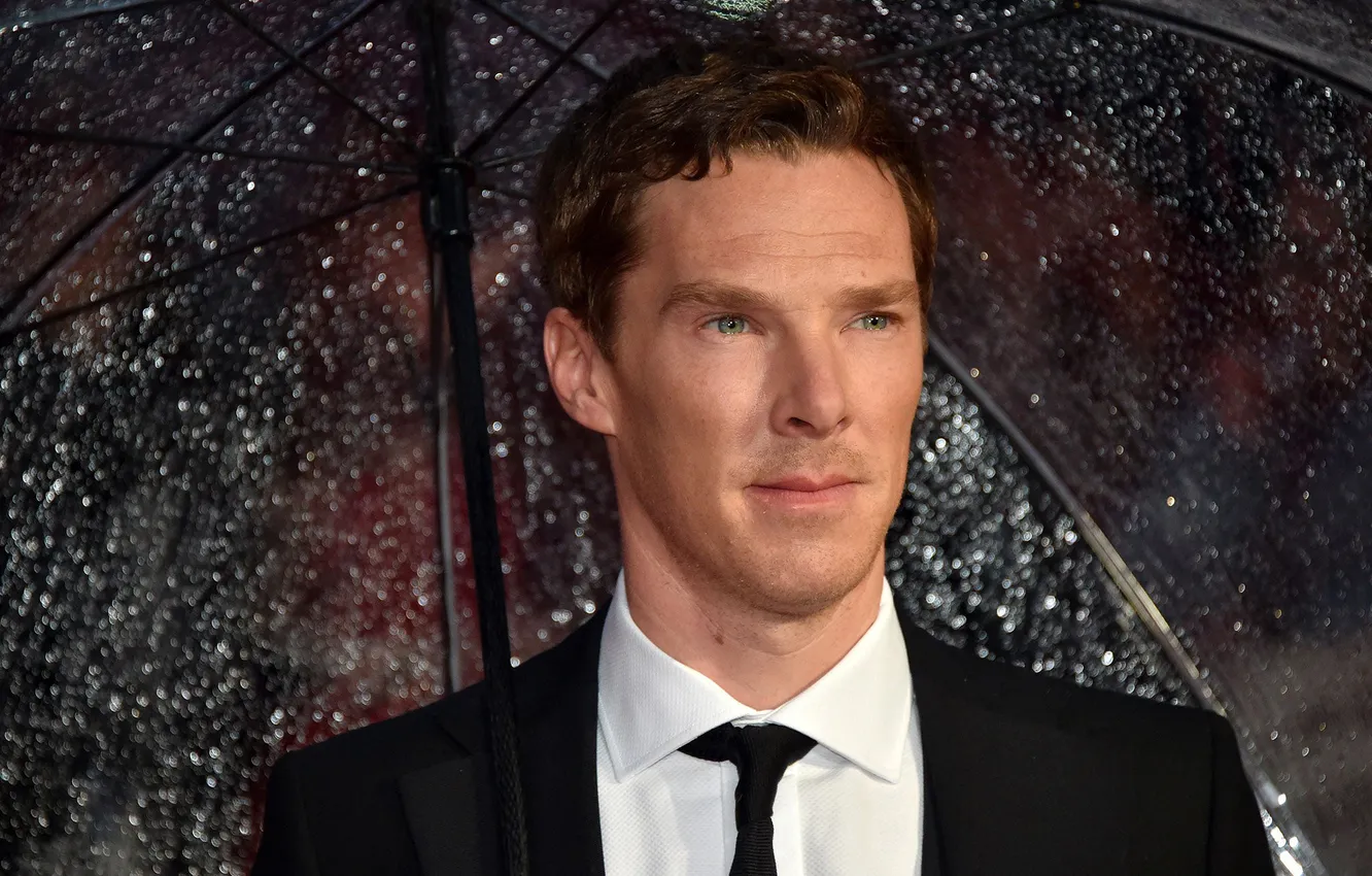 Photo wallpaper rain, portrait, umbrella, costume, actor, Benedict Cumberbatch, Benedict Cumberbatch